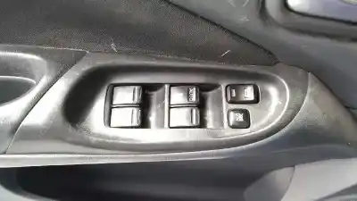 Vehicul casat nissan almera (n16/e) line up al anului 2004 alimentat yd22