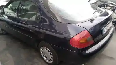 Sloopvoertuig ford mondeo berlina (gd) 1.8 turbodiesel cat van het jaar 1997 aangedreven rfn