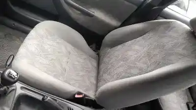 Sloopvoertuig ford mondeo berlina (gd) 1.8 turbodiesel cat van het jaar 1997 aangedreven rfn