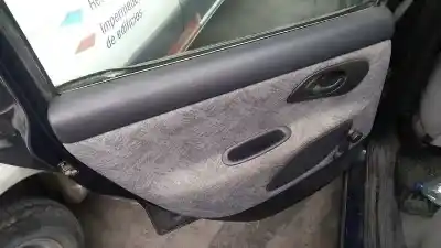 Sloopvoertuig ford mondeo berlina (gd) 1.8 turbodiesel cat van het jaar 1997 aangedreven rfn