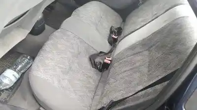 Sloopvoertuig ford mondeo berlina (gd) 1.8 turbodiesel cat van het jaar 1997 aangedreven rfn