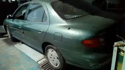Veículo de Sucata hyundai lantra berlina (rd) 1.6 gls do ano 1996 alimentado g 4gr