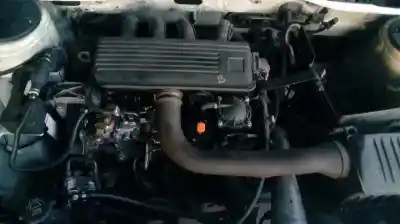 Véhicule à la ferraille peugeot 405 berlina embassy d de l'année 1994 alimenté d9b