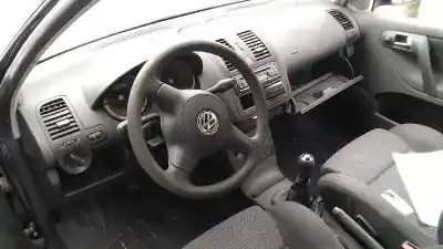 Véhicule à la ferraille volkswagen polo berlina (6n2) trendline de l'année 2000 alimenté amf