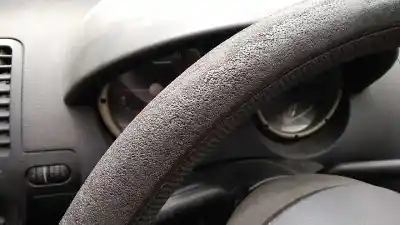 Véhicule à la ferraille volkswagen polo berlina (6n2) trendline de l'année 2000 alimenté amf
