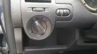 Véhicule à la ferraille volkswagen polo berlina (6n2) trendline de l'année 2000 alimenté amf