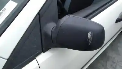 Здавання транспортного засобу ford focus c-max (cap) ghia (d) року 2006 потужний kkda