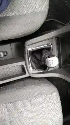 Здавання транспортного засобу ford focus c-max (cap) ghia (d) року 2006 потужний kkda