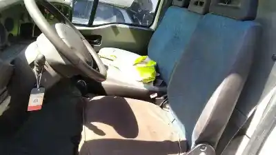 Здавання транспортного засобу iveco daily caja cerrada (1999 =>) 29 - l 9 caja cerrada року 2000 потужний 614063