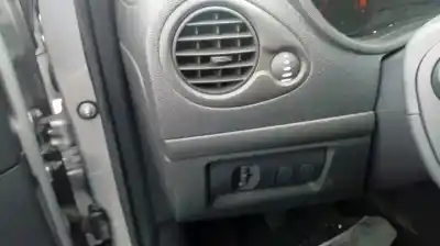 Утилизация автомобиля renault clio iii (br0/1, cr0/1) 1.2 16v (br02 br0j br11 cr02 cr0j cr11) года 2013 питание d4f d7