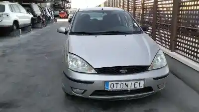 Здавання транспортного засобу ford focus berlina (cak) ghia року 2001 потужний f9da
