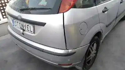 Здавання транспортного засобу ford focus berlina (cak) ghia року 2001 потужний f9da