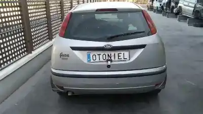 Здавання транспортного засобу ford focus berlina (cak) ghia року 2001 потужний f9da