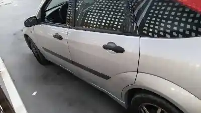 Здавання транспортного засобу ford focus berlina (cak) ghia року 2001 потужний f9da