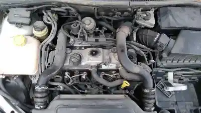 Здавання транспортного засобу ford focus berlina (cak) ghia року 2001 потужний f9da