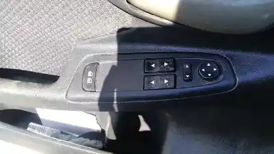 Здавання транспортного засобу fiat stilo (192) 1.9 jtd cat року 2004 потужний 192a1000