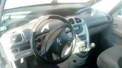 Scrapping Vehicle citroen xsara picasso (n68) 1.6 hdi of the year 2008 powered 9hx