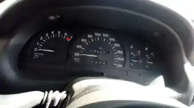 Veicolo di demolizione opel astra f berlina básico dell'anno 1995 alimentato c16se