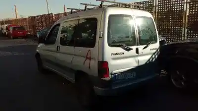 Здавання транспортного засобу peugeot partner (s2) combi plus року 2002 потужний rhy