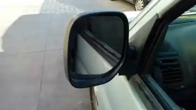 Здавання транспортного засобу peugeot partner (s2) combi plus року 2002 потужний rhy