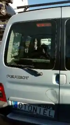 Здавання транспортного засобу peugeot partner (s2) combi plus року 2002 потужний rhy