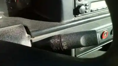 Здавання транспортного засобу peugeot partner (s2) combi plus року 2002 потужний rhy