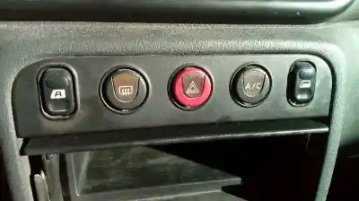 Здавання транспортного засобу peugeot partner (s2) combi plus року 2002 потужний rhy