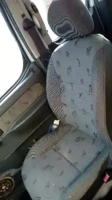 Здавання транспортного засобу peugeot partner (s2) combi plus року 2002 потужний rhy