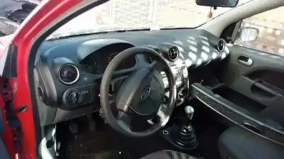 Veículo de Sucata ford fiesta (cbk) 1.6 16v cat do ano 2003 alimentado fyja
