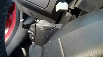 Veículo de Sucata ford fiesta (cbk) 1.6 16v cat do ano 2003 alimentado fyja