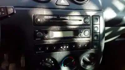 Veículo de Sucata ford fiesta (cbk) 1.6 16v cat do ano 2003 alimentado fyja