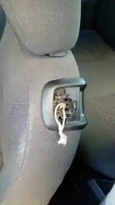 Veículo de Sucata ford fiesta (cbk) 1.6 16v cat do ano 2003 alimentado fyja