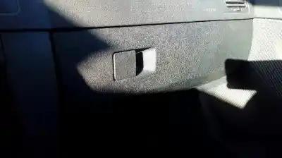 Здавання транспортного засобу skoda fabia familiar (6y5) comfort року 2004 потужний atd