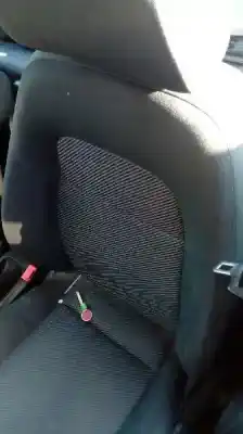 Здавання транспортного засобу skoda fabia familiar (6y5) comfort року 2004 потужний atd