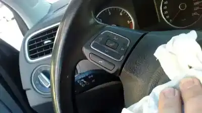 Veículo de Sucata volkswagen polo (6r1) advance do ano 2010 alimentado cay