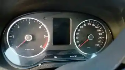 Veículo de Sucata volkswagen polo (6r1) advance do ano 2010 alimentado cay