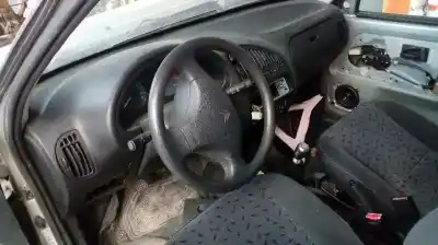 Veicolo di demolizione citroen saxo 1.1 sx dell'anno 2002 alimentato hfx