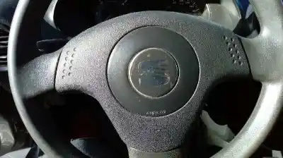 Véhicule à la ferraille seat cordoba berlina (6l2) 1.9 sdi de l'année 2003 alimenté asy
