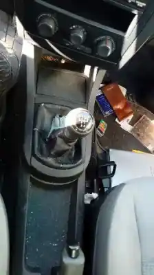 Véhicule à la ferraille seat cordoba berlina (6l2) 1.9 sdi de l'année 2003 alimenté asy