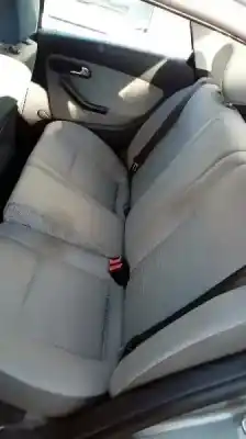 Véhicule à la ferraille seat cordoba berlina (6l2) 1.9 sdi de l'année 2003 alimenté asy