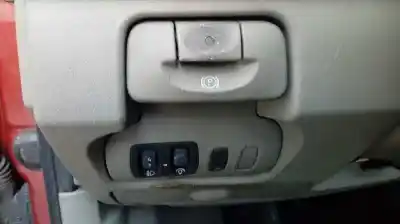 Здавання транспортного засобу renault scenic ii 1.9 dci diesel року 2003 потужний f9q d8