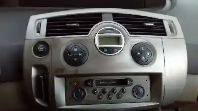 Здавання транспортного засобу renault scenic ii 1.9 dci diesel року 2003 потужний f9q d8