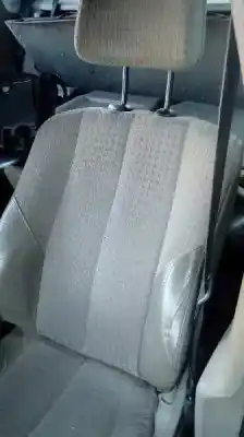 Здавання транспортного засобу renault scenic ii 1.9 dci diesel року 2003 потужний f9q d8