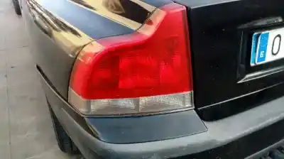Здавання транспортного засобу volvo s60 berlina 2.4 (125kw) року 2000 потужний b5244s