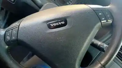 Здавання транспортного засобу volvo s60 berlina 2.4 (125kw) року 2000 потужний b5244s