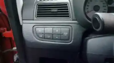 Véhicule à la ferraille fiat grande punto (199_) 1.9 d multijet de l'année 2007 alimenté 199a5000