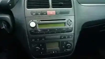 Véhicule à la ferraille fiat grande punto (199_) 1.9 d multijet de l'année 2007 alimenté 199a5000