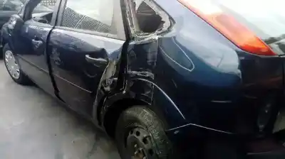 Здавання транспортного засобу ford focus berlina (cap) ambiente (d) року 2005 потужний hhda