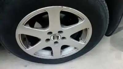 Véhicule à la ferraille seat leon (1m1) signo de l'année 2000 alimenté akl