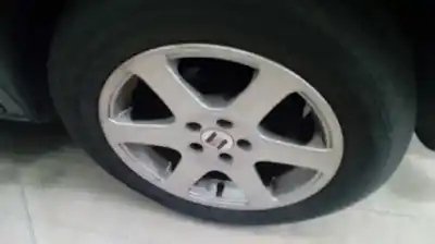 Véhicule à la ferraille seat leon (1m1) signo de l'année 2000 alimenté akl